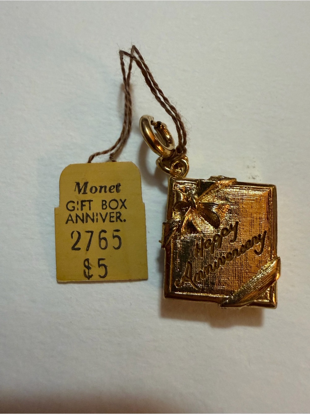 Monet Gold Tone 'Happy Anniversary' Gift Box Pendant Charm
